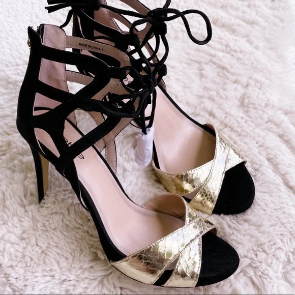 Bebe Heels SIZE 7 - Picture 1 of 15